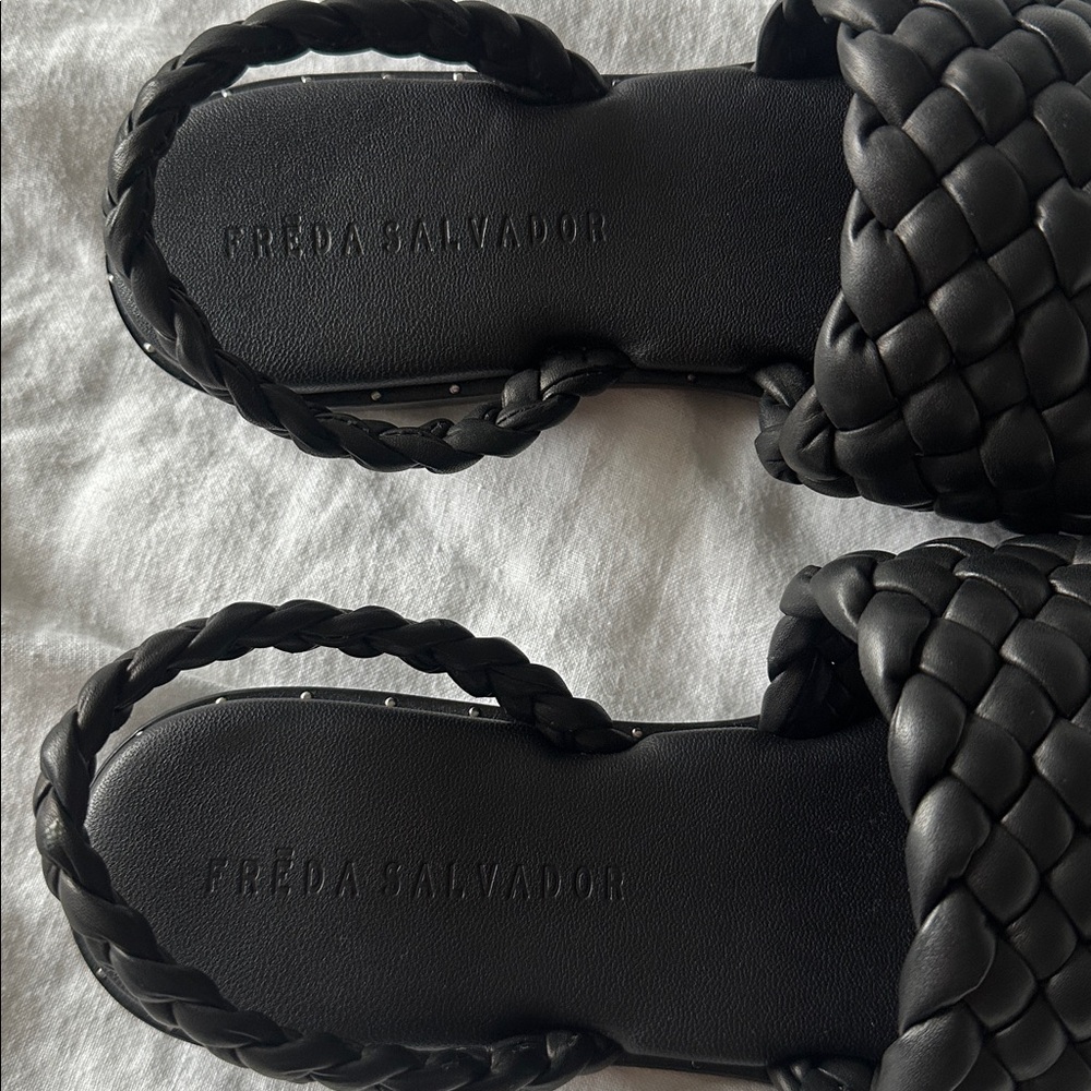 Freda Salvador Vinny Sandals, EUC size 9 - Picture 10 of 12